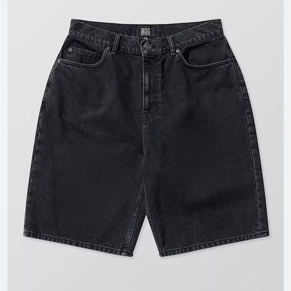 Urban outfitter 90S LONG INSEAM SHORT black size 24